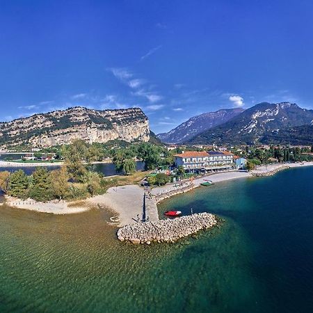 Hotel Lido Blu - Surf & Bike Torbole Sul Garda Exteriör bild
