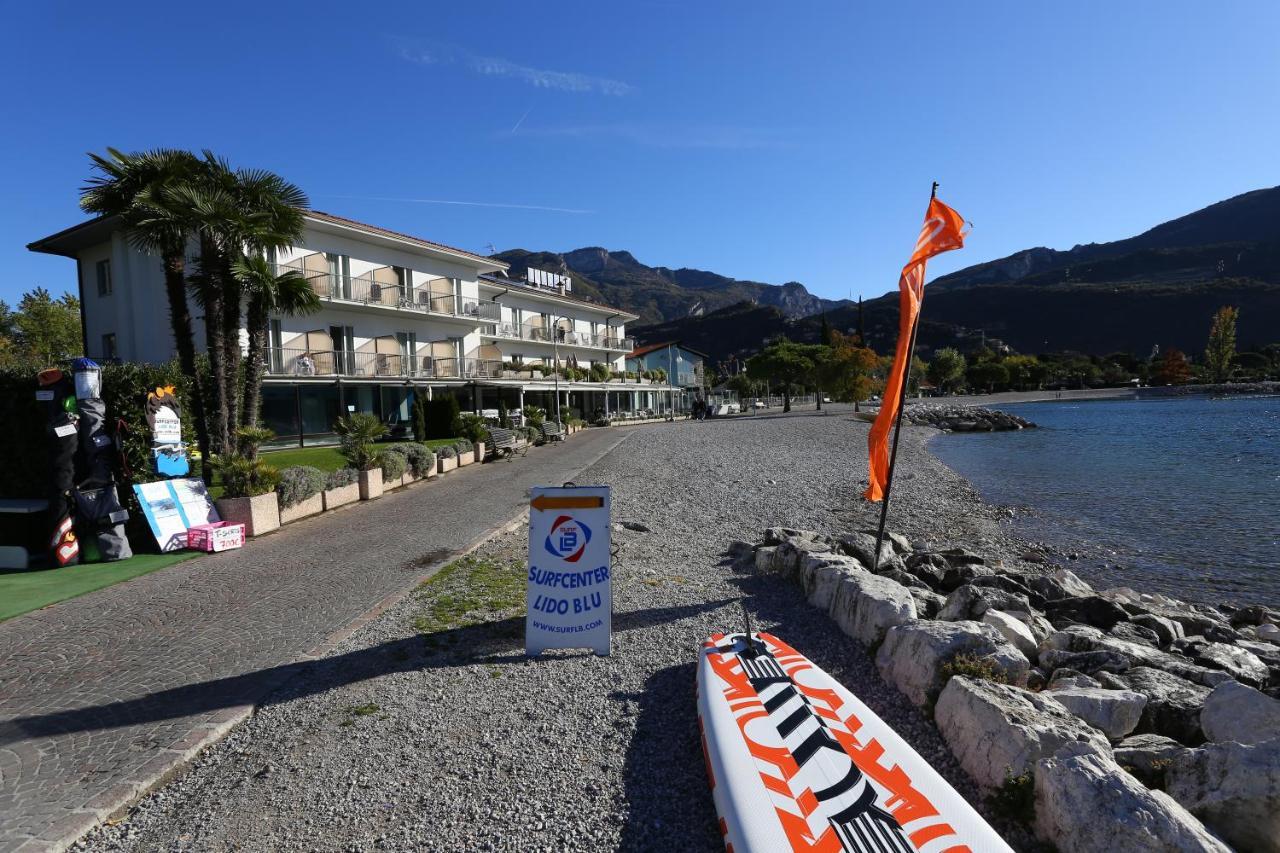 Hotel Lido Blu - Surf & Bike Torbole Sul Garda Exteriör bild