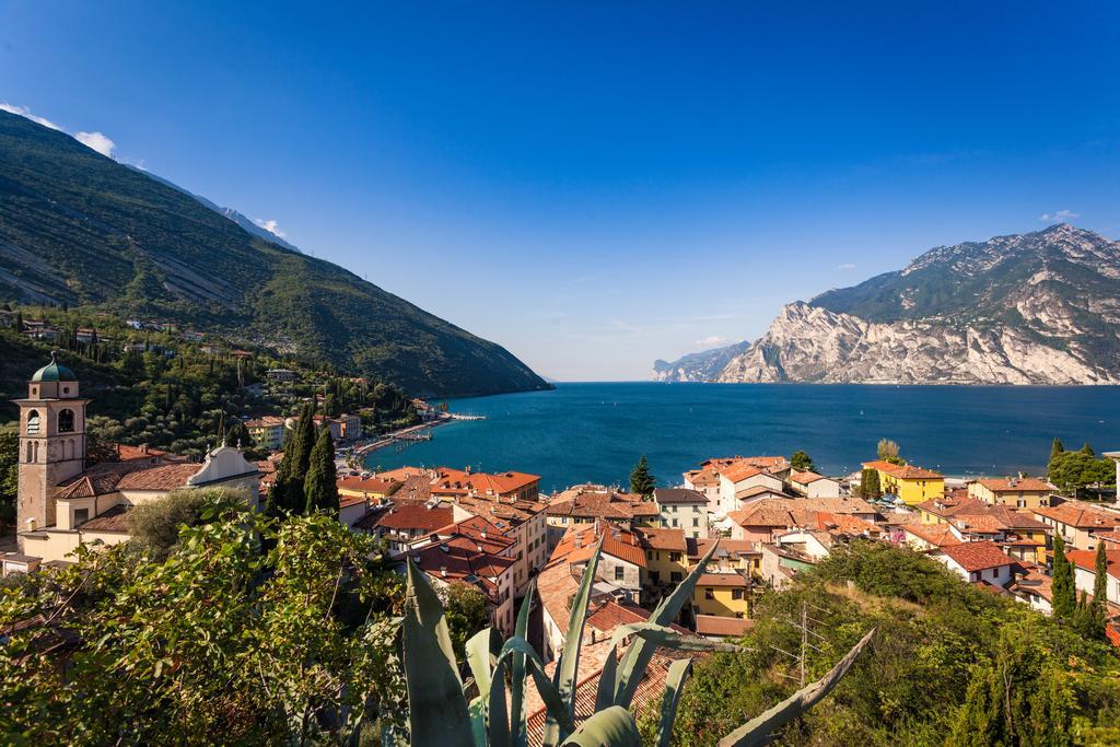 Hotel Lido Blu - Surf & Bike Torbole Sul Garda Exteriör bild
