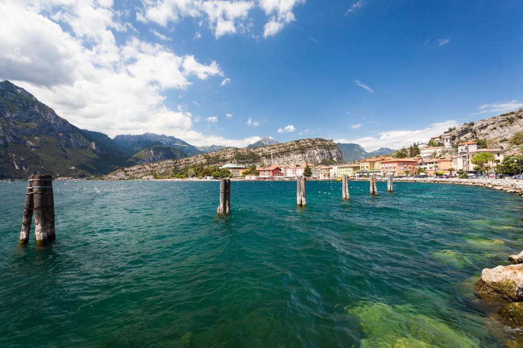 Hotel Lido Blu - Surf & Bike Torbole Sul Garda Exteriör bild