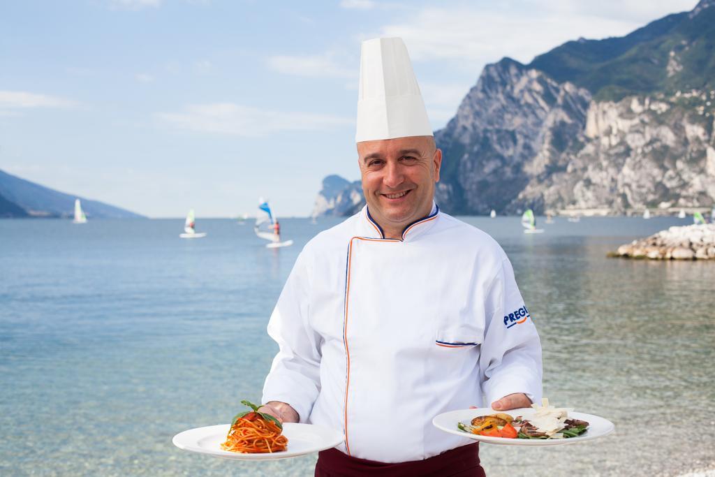 Hotel Lido Blu - Surf & Bike Torbole Sul Garda Exteriör bild
