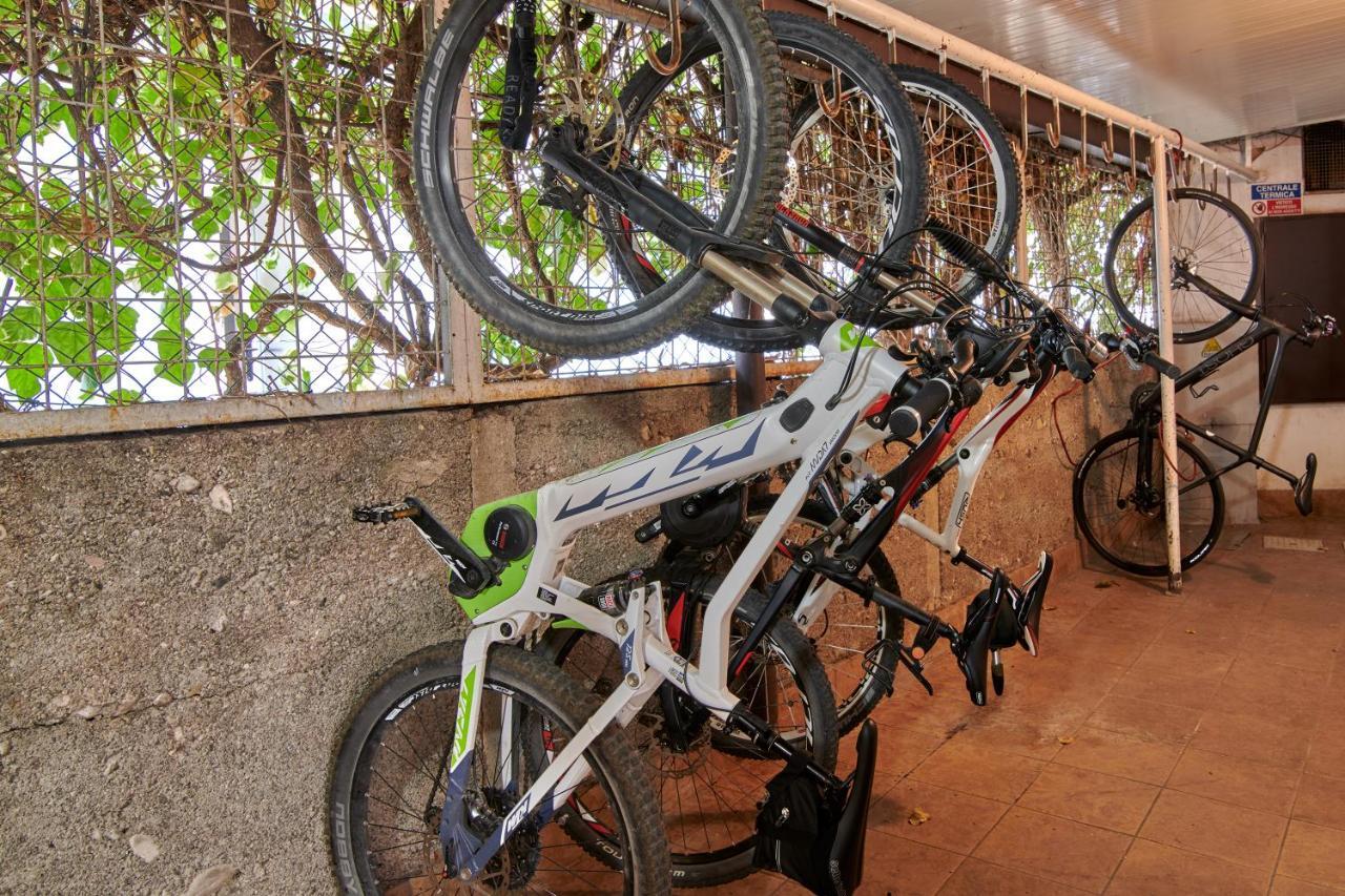 Hotel Lido Blu - Surf & Bike Torbole Sul Garda Exteriör bild